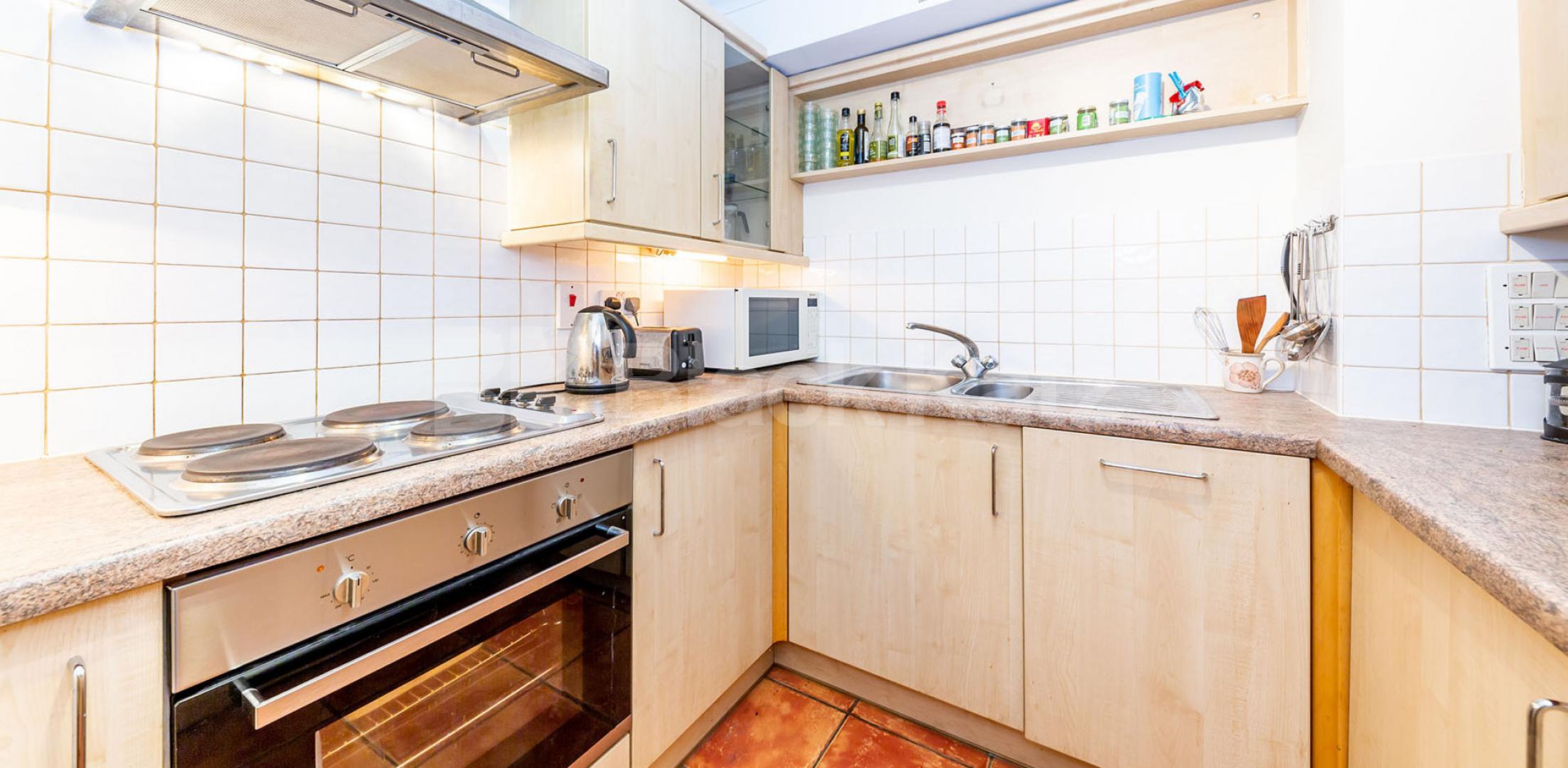 			ONE BED IN FITZROVIA!, 1 Bedroom, 1 bath, 1 reception Flat			 Fitzroy Street, FITZROVIA 